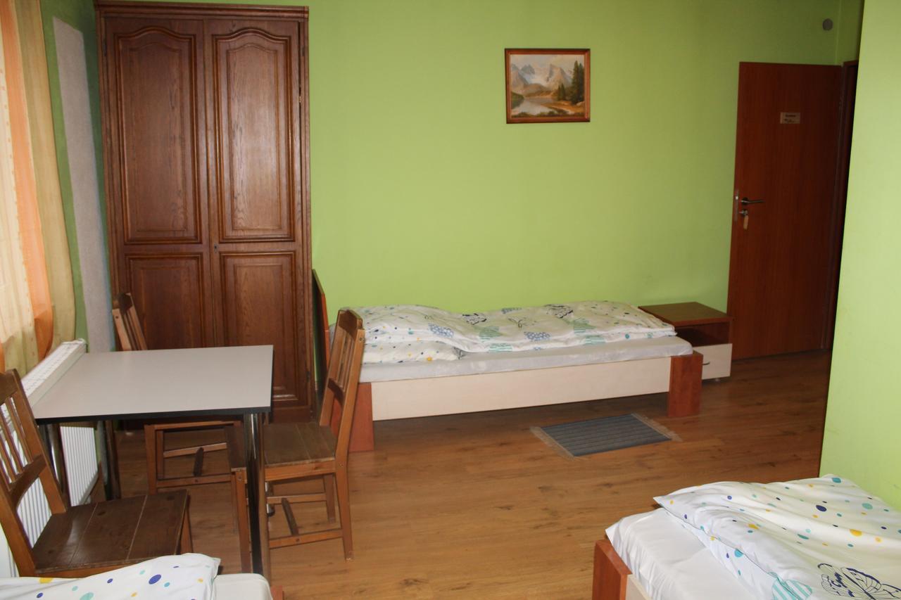 Zagroda Agroturystyczna Wiecha Mieroszow Εξωτερικό φωτογραφία